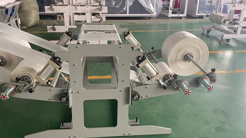 Máquina Automática de Fabricación de Bolsas Biodegradables de 4 Líneas (Nuevo Diseño)